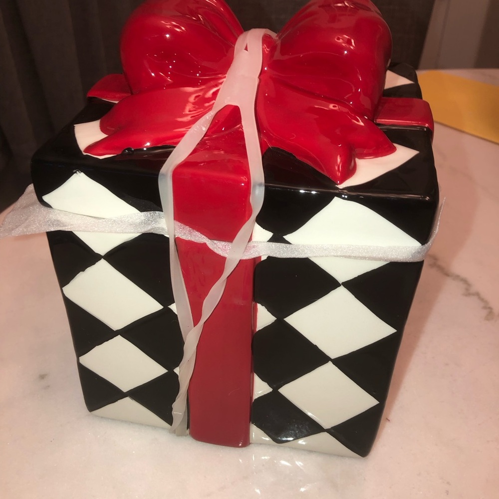 🎄 Black & White Checkered Canister w/ Red Bow - Mackenzie Childs Inspired